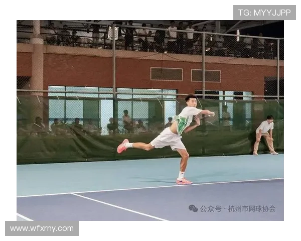 杭州网球队的团队协作之道:共赢的精神与默契的配合 杭州网球队的团队协作之道:共赢的精神与默契的配合